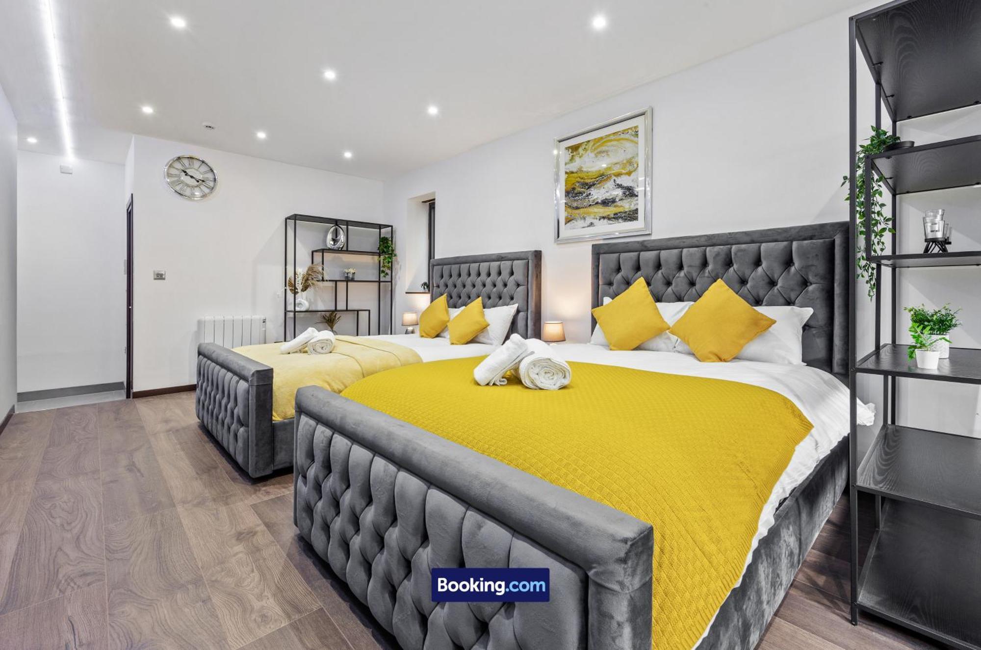 Stylish Studio Apt By Stay Smart Short Lets & Serviced Accommodation Woodstock With Free Wifi Londen Buitenkant foto